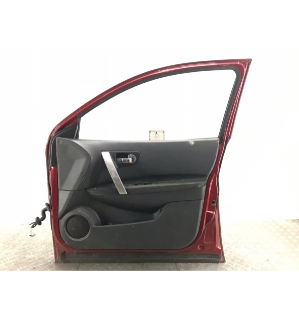 Дверь передняя правая бу для Nissan Qashqai  1.5 DCi,  2010 г.