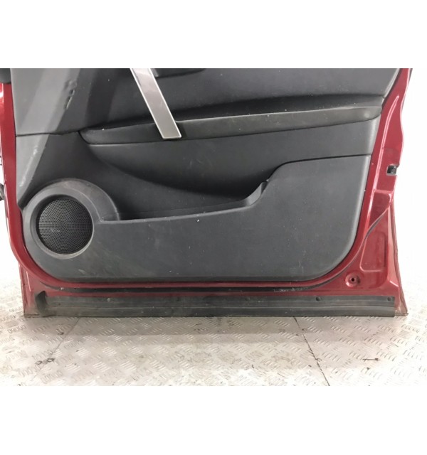 Дверь передняя правая бу для Nissan Qashqai  1.5 DCi,  2010 г.