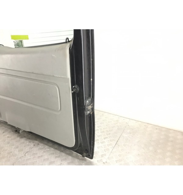 Крышка багажника бу для Opel Vivaro  2.0 CDTi,  2013 г.