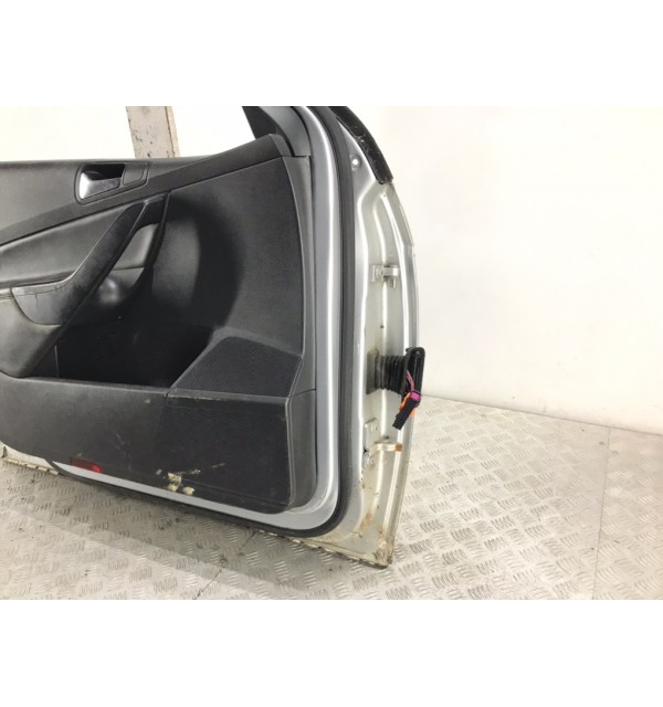 Дверь передняя левая бу для Volkswagen Passat B6 2.0 TDi,  2009 г.