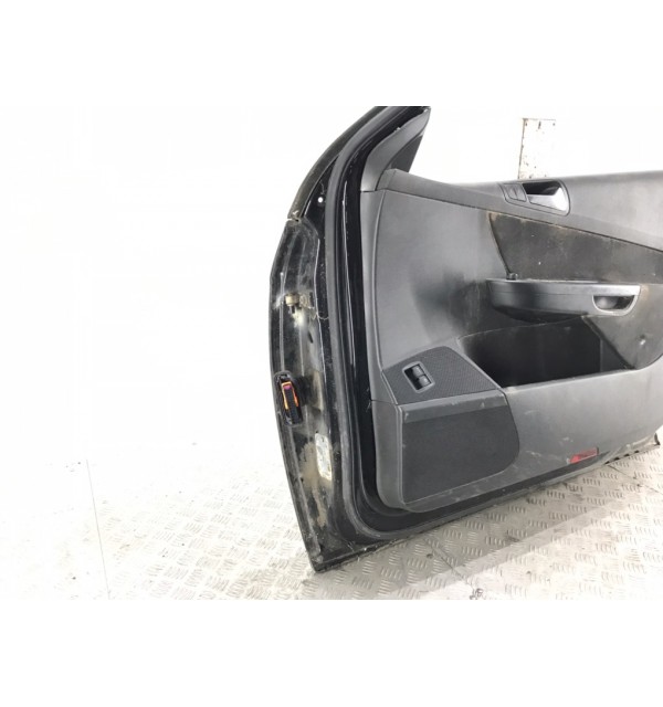 Дверь передняя правая бу для Volkswagen Passat B6 1.9 TDi,  2009 г.