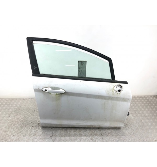 Дверь передняя правая бу для Ford Fiesta 6 1.5 TDCi,  2014 г.