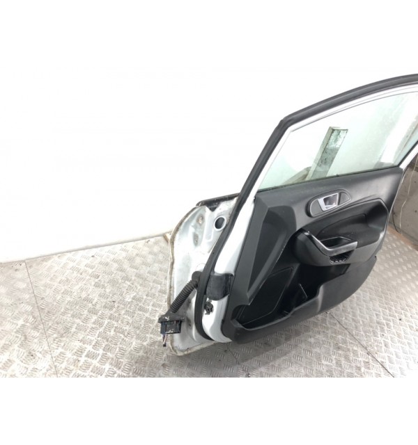 Дверь передняя правая бу для Ford Fiesta 6 1.5 TDCi,  2014 г.
