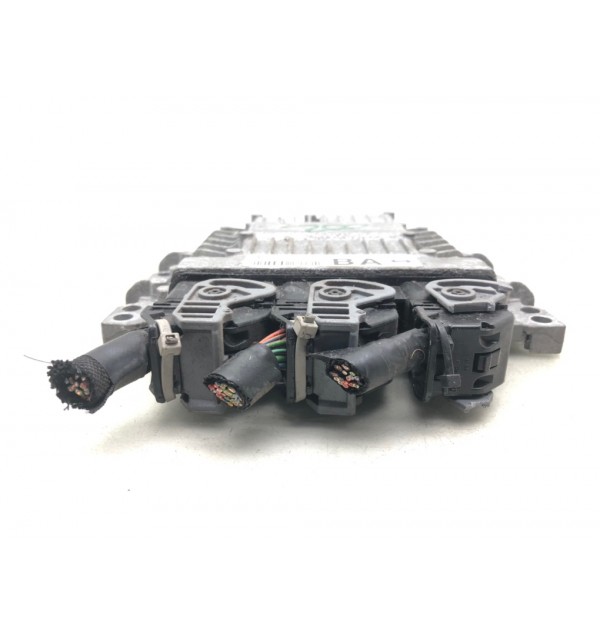 Блок управления двигателем бу для Nissan Qashqai  1.5 DCi,  2009 г.