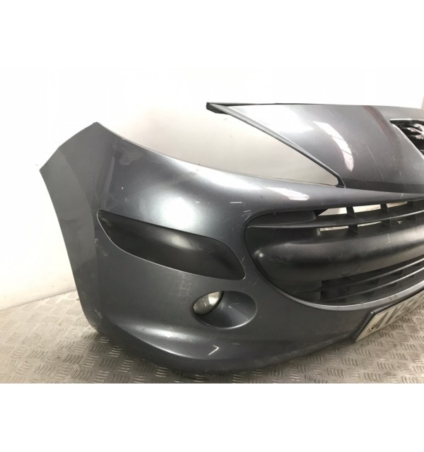 Бампер передний бу для Peugeot 207  1.6 HDi,  2009 г.