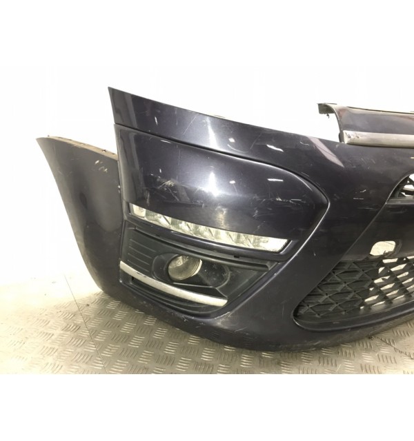 Бампер передний бу для Citroen C4 Grand Picasso  2.0 HDi,  2011 г.
