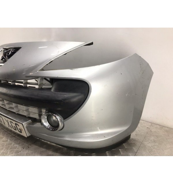Бампер передний бу для Peugeot 207 SW 1.6 HDi,  2007 г.
