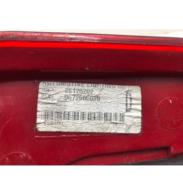 Фонарь задний правый бу для Peugeot 5008  1.6 HDi,  2011 г.