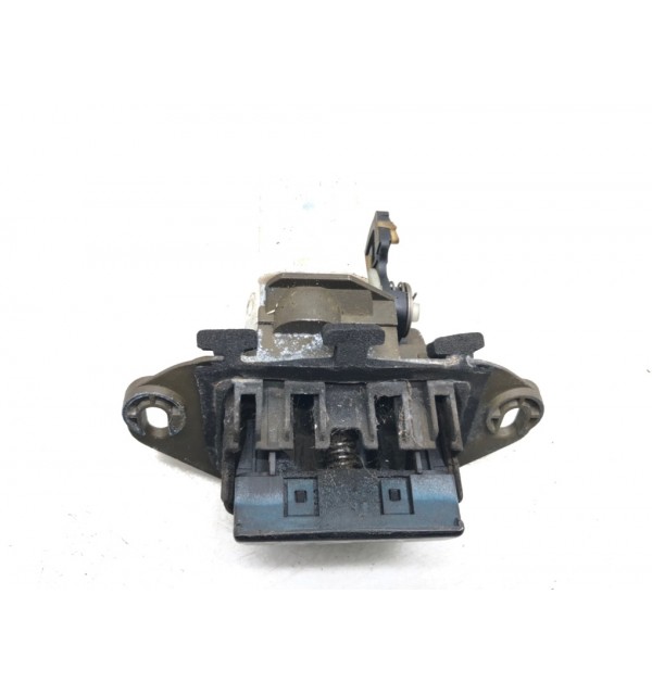 Кнопка открытия багажника бу для Renault Megane 1 1.6 i,  2002 г.