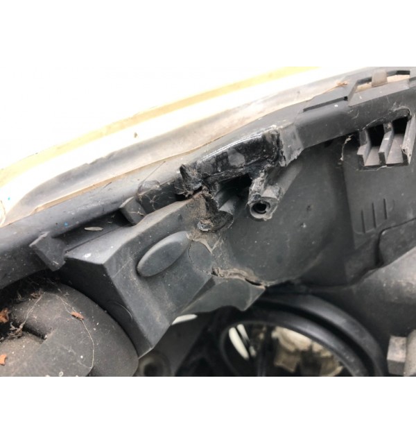 Фара левая бу для Opel Zafira B 1.6 i,  2008 г.