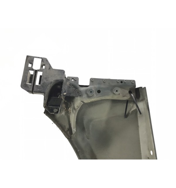 Крыло переднее правое бу для Land Rover Range Rover 3 4.4 i,  2002 г.