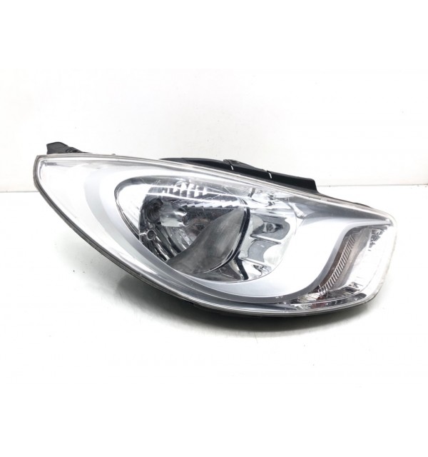 Фара правая бу для Hyundai i10 1 1.2 i,  2014 г.