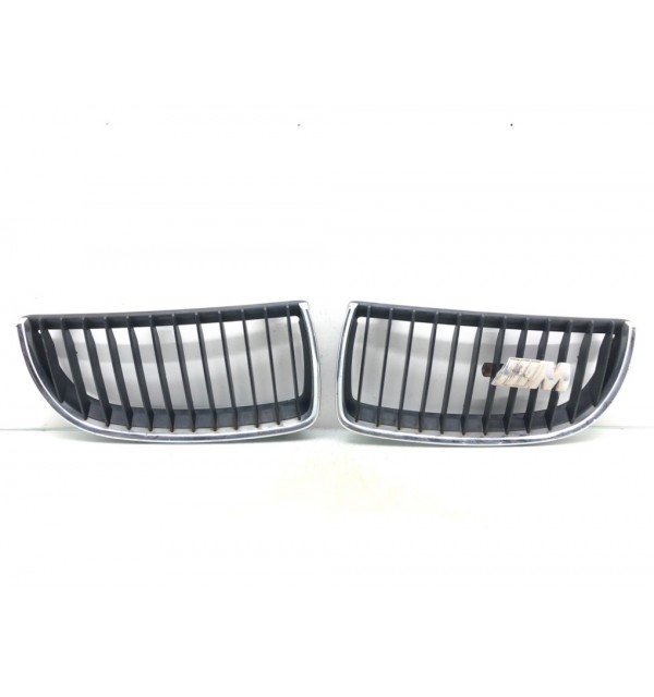 Решетка радиатора бу для BMW 3 E90/E91/E92/E93 2.0i,  2005 г.