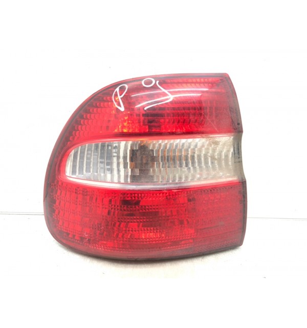 Фонарь задний левый бу для Volvo V40  1.9 DCi,  2003 г.