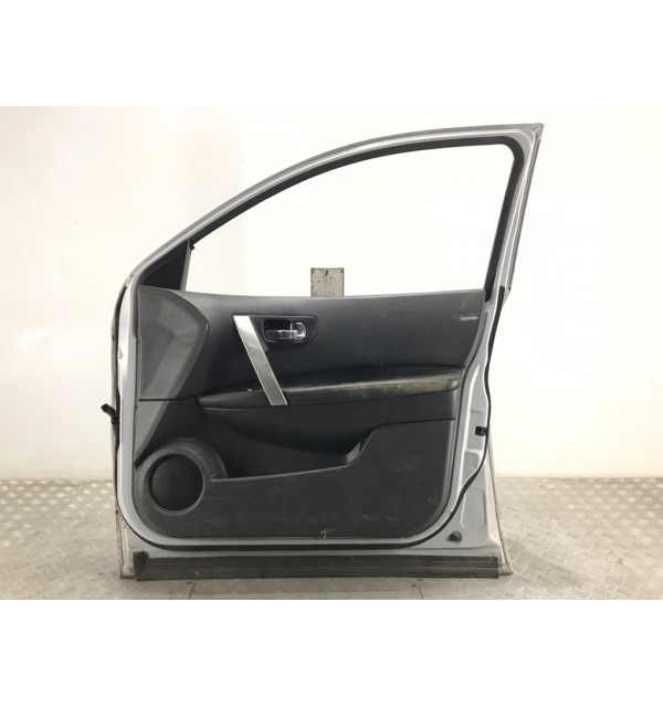 Дверь передняя правая бу для Nissan Qashqai  1.5 DCi,  2009 г.