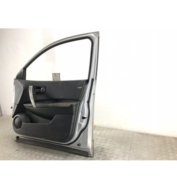 Дверь передняя правая бу для Nissan Qashqai  1.5 DCi,  2009 г.