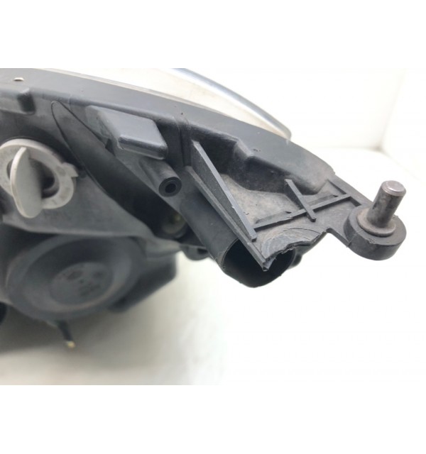 Фара правая бу для Citroen C4 Grand Picasso  2.0 HDi,  2011 г.