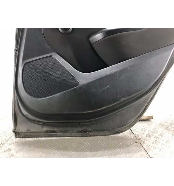 Дверь задняя правая бу для Opel Astra J 1.4 i,  2014 г.