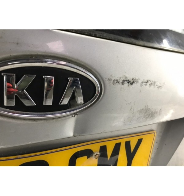 Крышка багажника бу для Kia Rio 2 1.4 i,  2008 г.