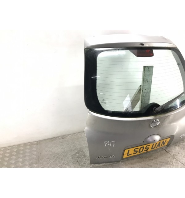 Крышка багажника бу для Nissan Micra K12 1.2 i,  2005 г.