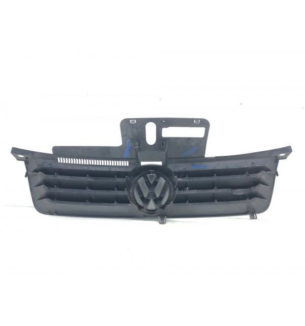 Решетка радиатора бу для Volkswagen Polo  1.4 i,  2003 г.