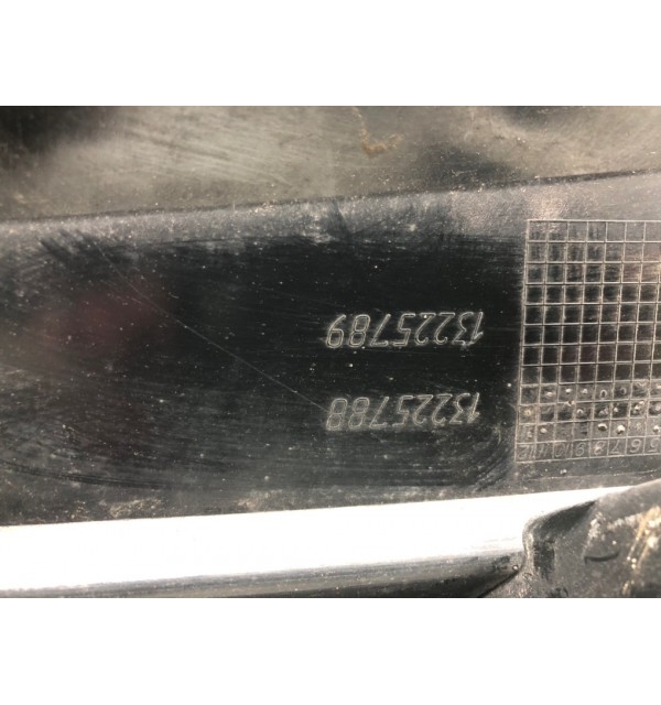 Решетка радиатора бу для Opel Astra H 1.7 CDTi,  2009 г.