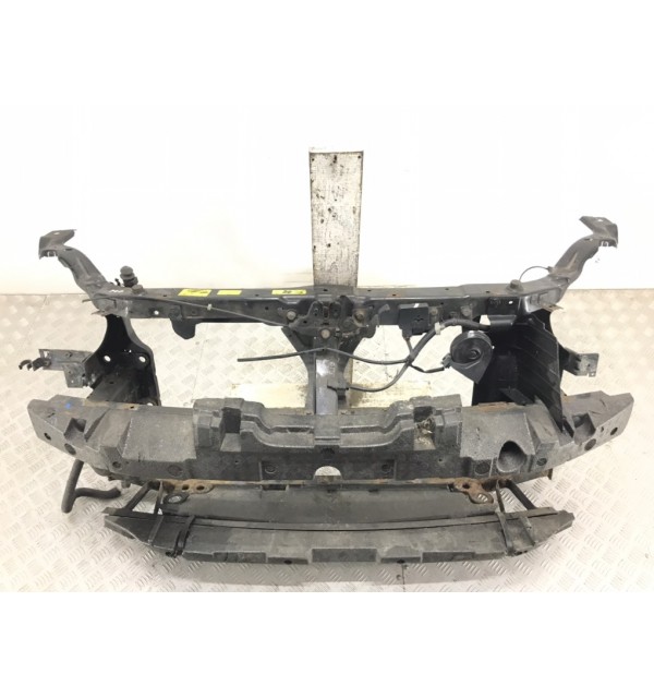 Панель передняя (телевизор) бу для Nissan Qashqai  1.5 DCi,  2009 г.