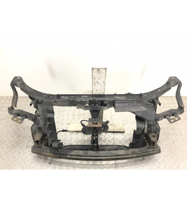 Панель передняя (телевизор) бу для Kia Sportage  2.0 CRDi,  2009 г.