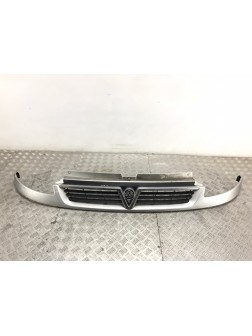 Решетка радиатора бу для Opel Vivaro  1.9 CDTi,  2006 г.