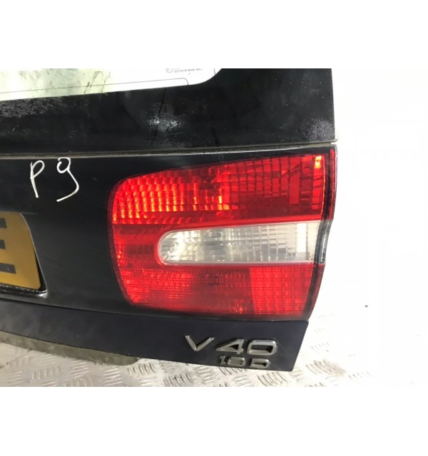Крышка багажника бу для Volvo V40  1.9 DCi,  2003 г.