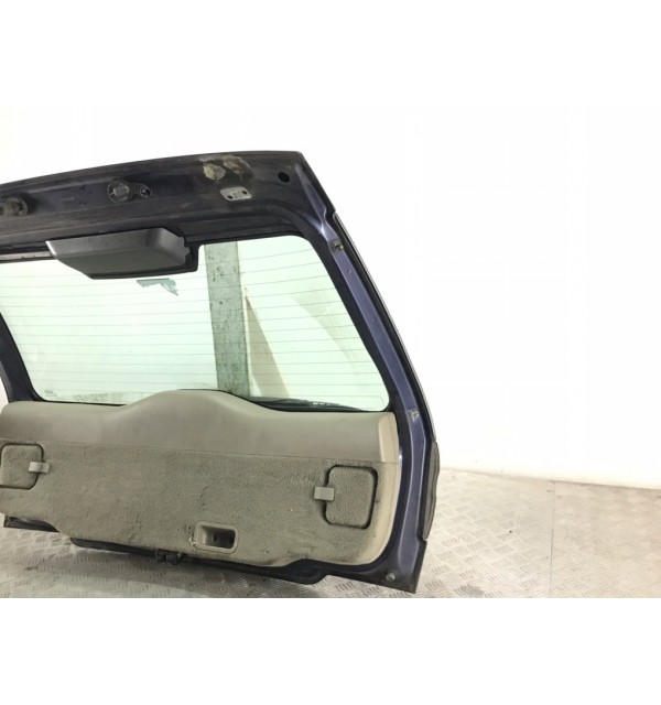 Крышка багажника бу для Volvo V40  1.9 DCi,  2003 г.