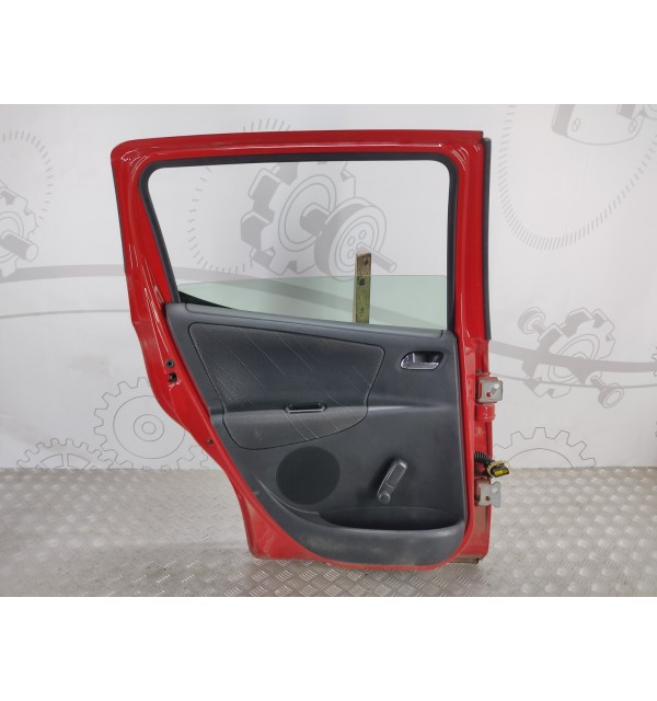Дверь задняя левая бу для Peugeot 207  1.6 i,  2008 г. бу контрактные купить в Спб
