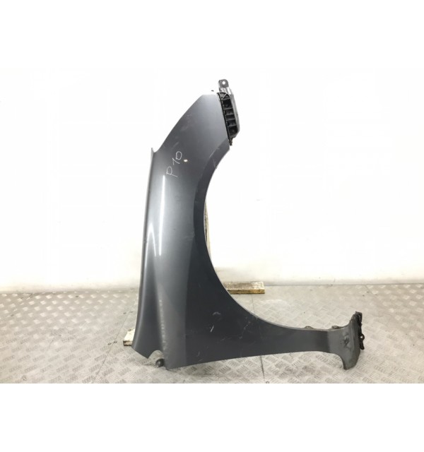 Крыло переднее правое бу для Honda Civic 7 1.6 i,  2004 г.