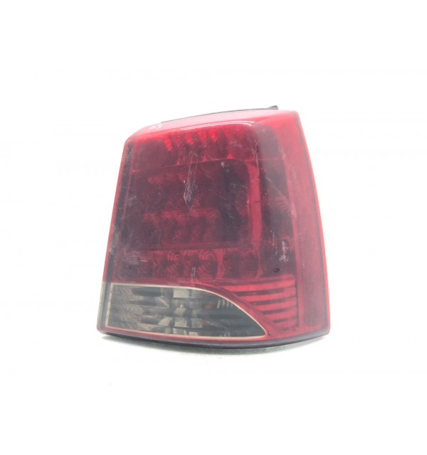 Фонарь задний правый бу для Kia Sorento  2.2 CRDi,  2011 г.