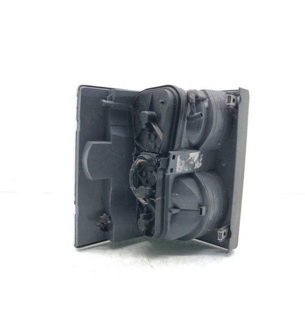 Фонарь задний правый бу для Land Rover Range Rover  3.0 TD,  2003 г.