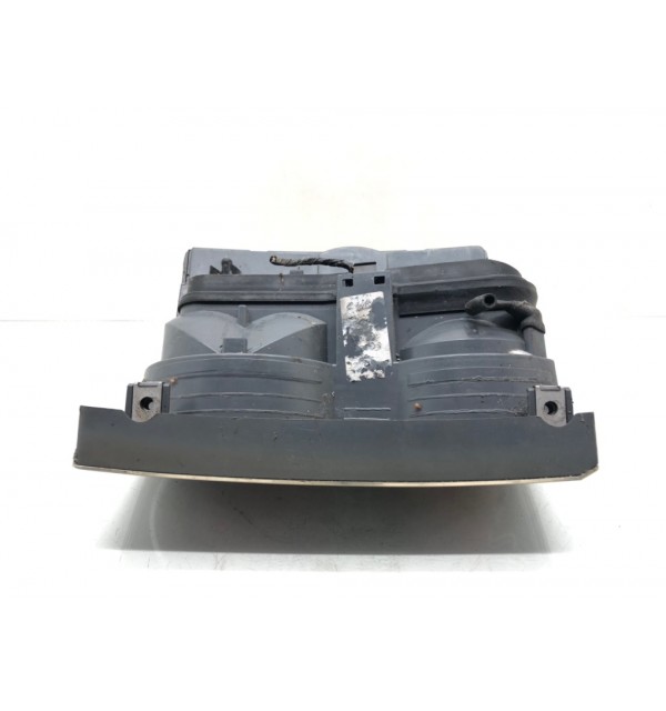 Фонарь задний правый бу для Land Rover Range Rover  3.0 TD,  2003 г.