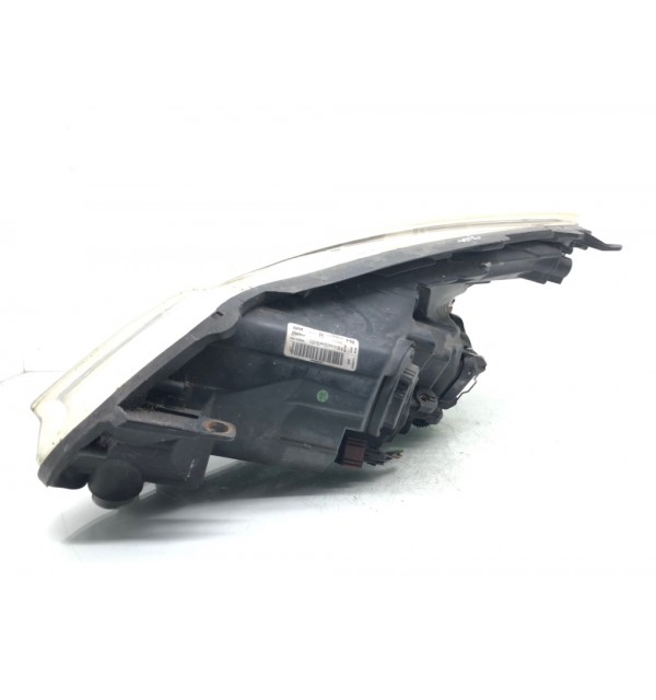Фара правая бу для Opel Corsa D 1.2 i,  2011 г.