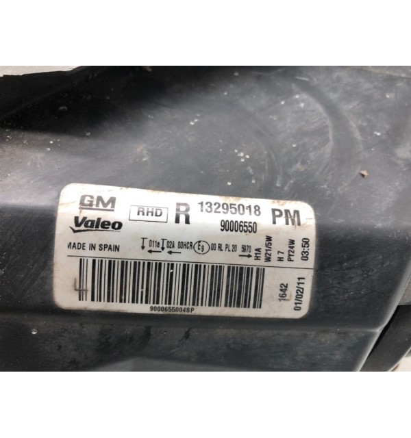 Фара правая бу для Opel Corsa D 1.2 i,  2011 г.