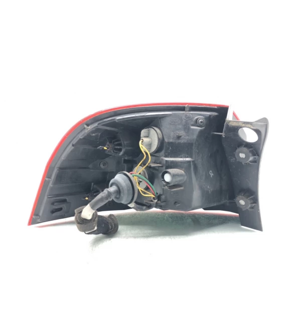 Фонарь задний правый бу для Kia Rio 3 1.2 i,  2013 г.