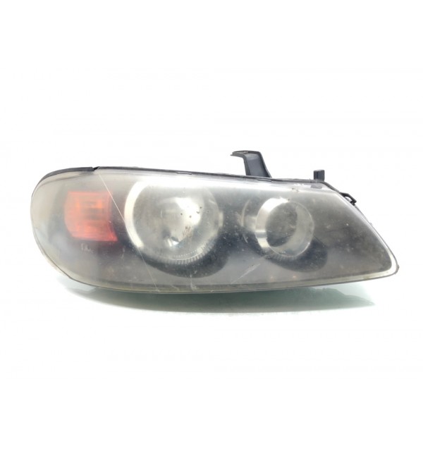 Фара правая бу для Nissan Almera N16 1.5 i,  2003 г.