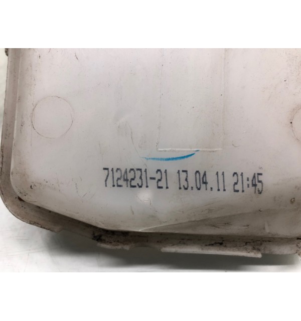 Бачок омывателя бу для BMW 3 E90/E91/E92/E93 2.0 TD,  2011 г.