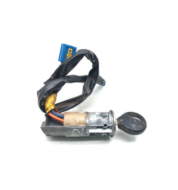 Замок зажигания бу для Peugeot 206  1.4 HDI,  2002 г.