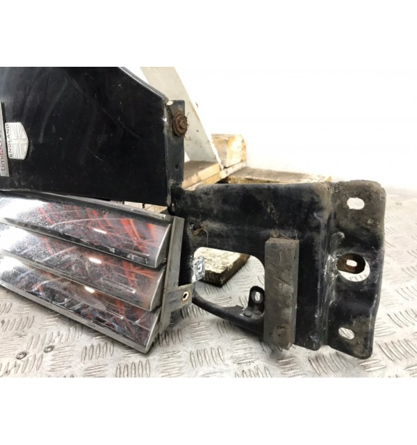 Крыло переднее правое бу для Land Rover Range Rover  3.0 TD,  2003 г.