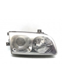 Фара правая бу для Hyundai Trajet  2.0 CRDi,  2005 г.