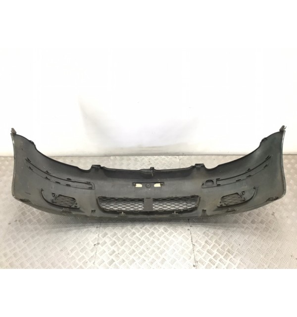 Бампер передний бу для Toyota Yaris P1 1.4 D-4D,  2004 г.