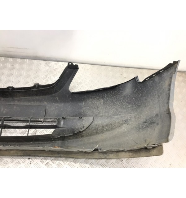 Бампер передний бу для Honda Civic 7 1.6 i,  2004 г.
