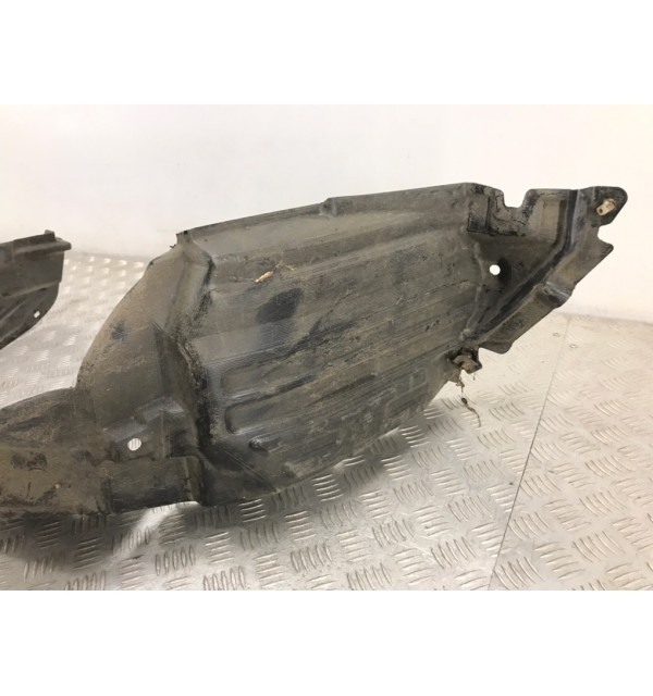 Защита арок передняя правая (подкрылок) бу для Toyota Yaris P1 1.4 D-4D,  2004 г.