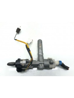 Замок зажигания бу для Hyundai Trajet 2.0 CRDi, 2005 г.
