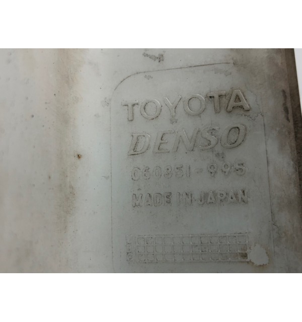 Бачок омывателя бу для Toyota Yaris P1 1.4 D-4D,  2004 г.