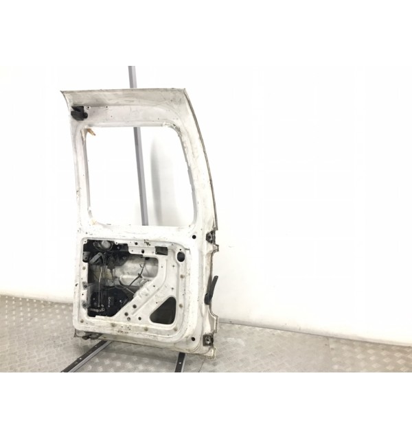 Дверь задняя распашная левая бу для Volkswagen Caddy  2.0 SDi,  2006 г.